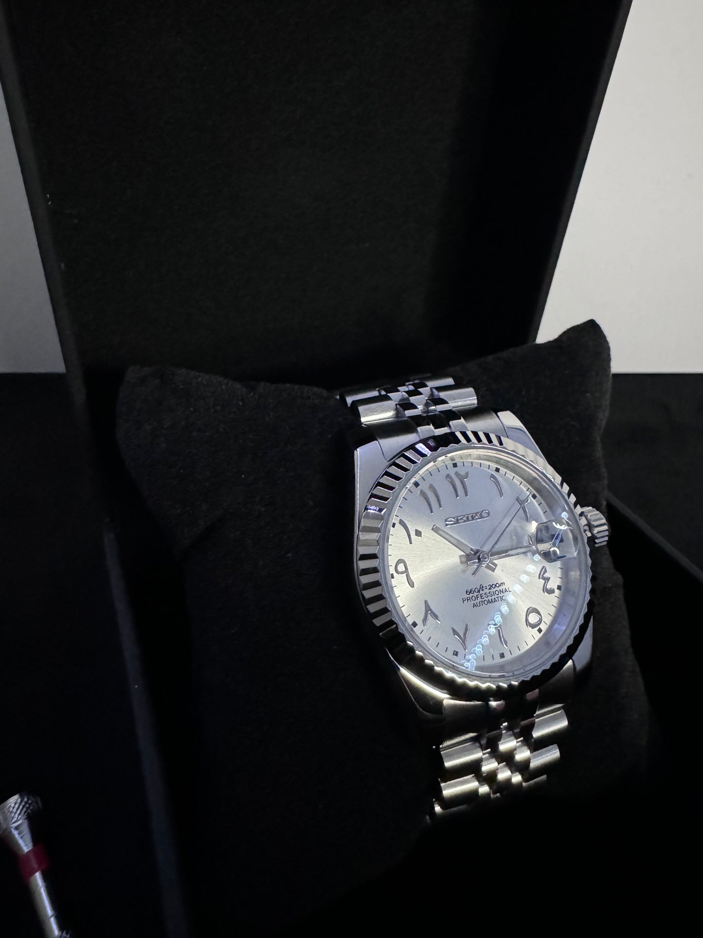 Seiko Arabic Dial Datejust | Pearl (Silver)