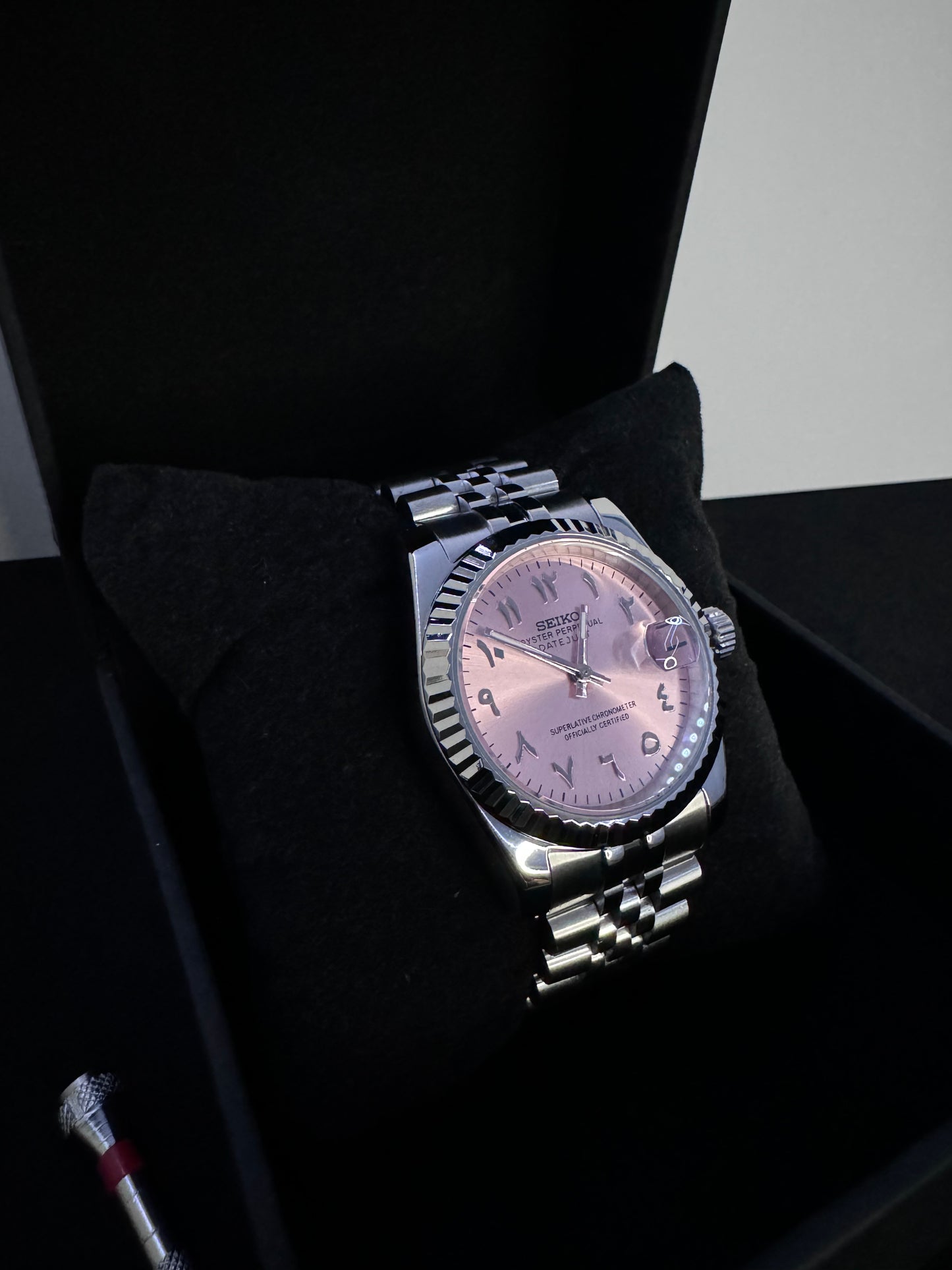 Seiko Arabic Dial Datejust | Pink (Silver)
