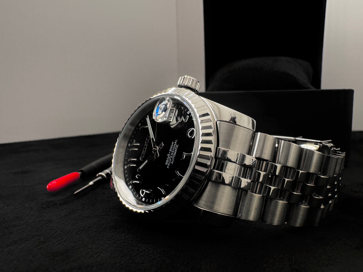 Seiko Arabic Dial Datejust | Black (Silver)
