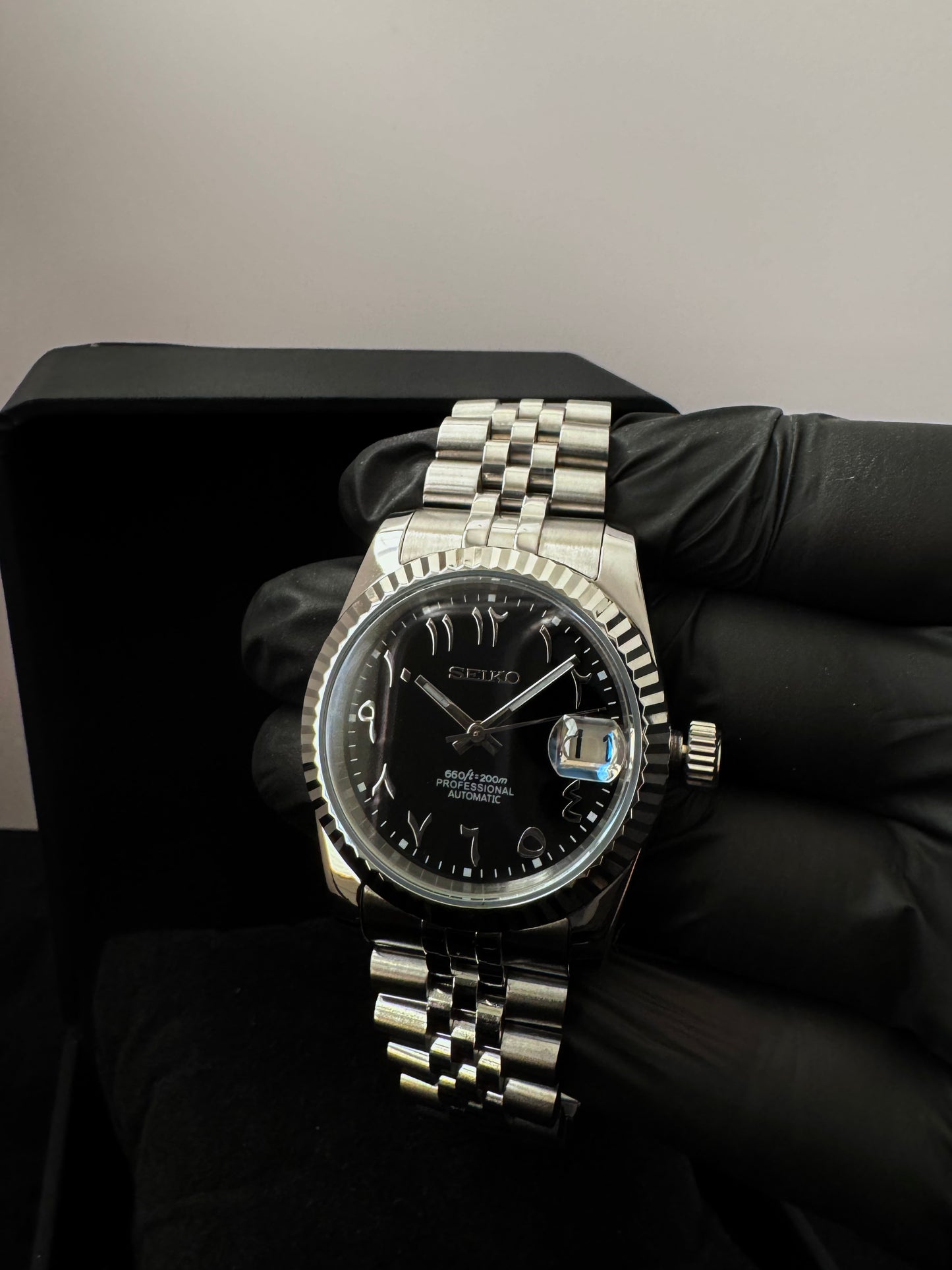 Seiko Arabic Dial Datejust | Black (Silver)