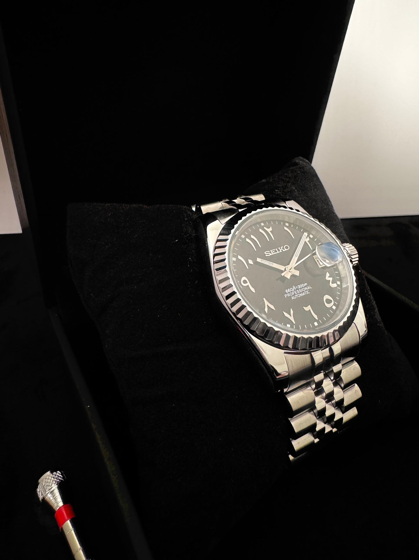 Seiko Arabic Dial Datejust | Black (Silver)