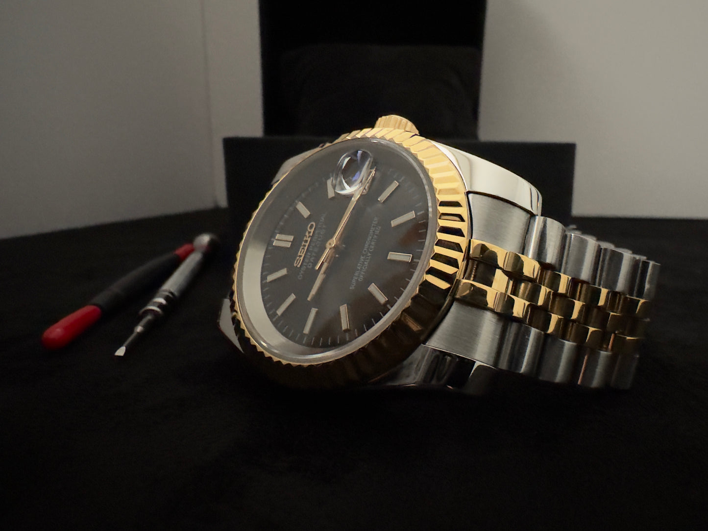 Seiko Single Hour Datejust | Stone Grey (Two-Tone Gold)