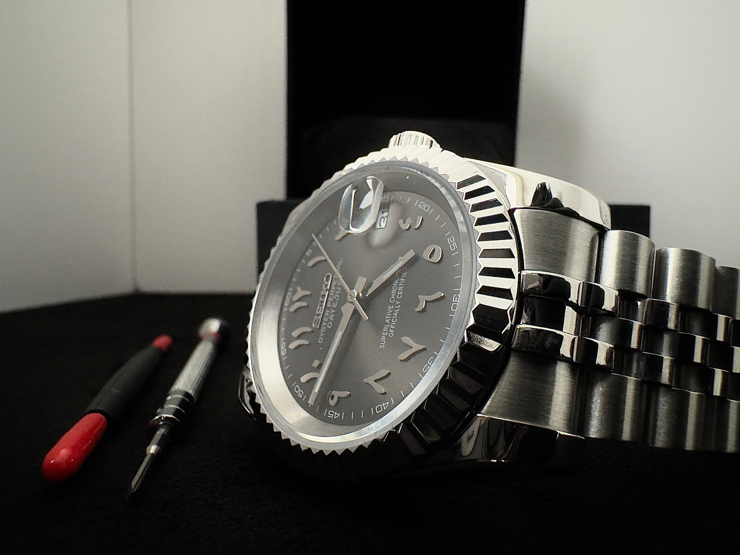 Seiko Arabic Dial Datejust | Wolf Grey (Silver)