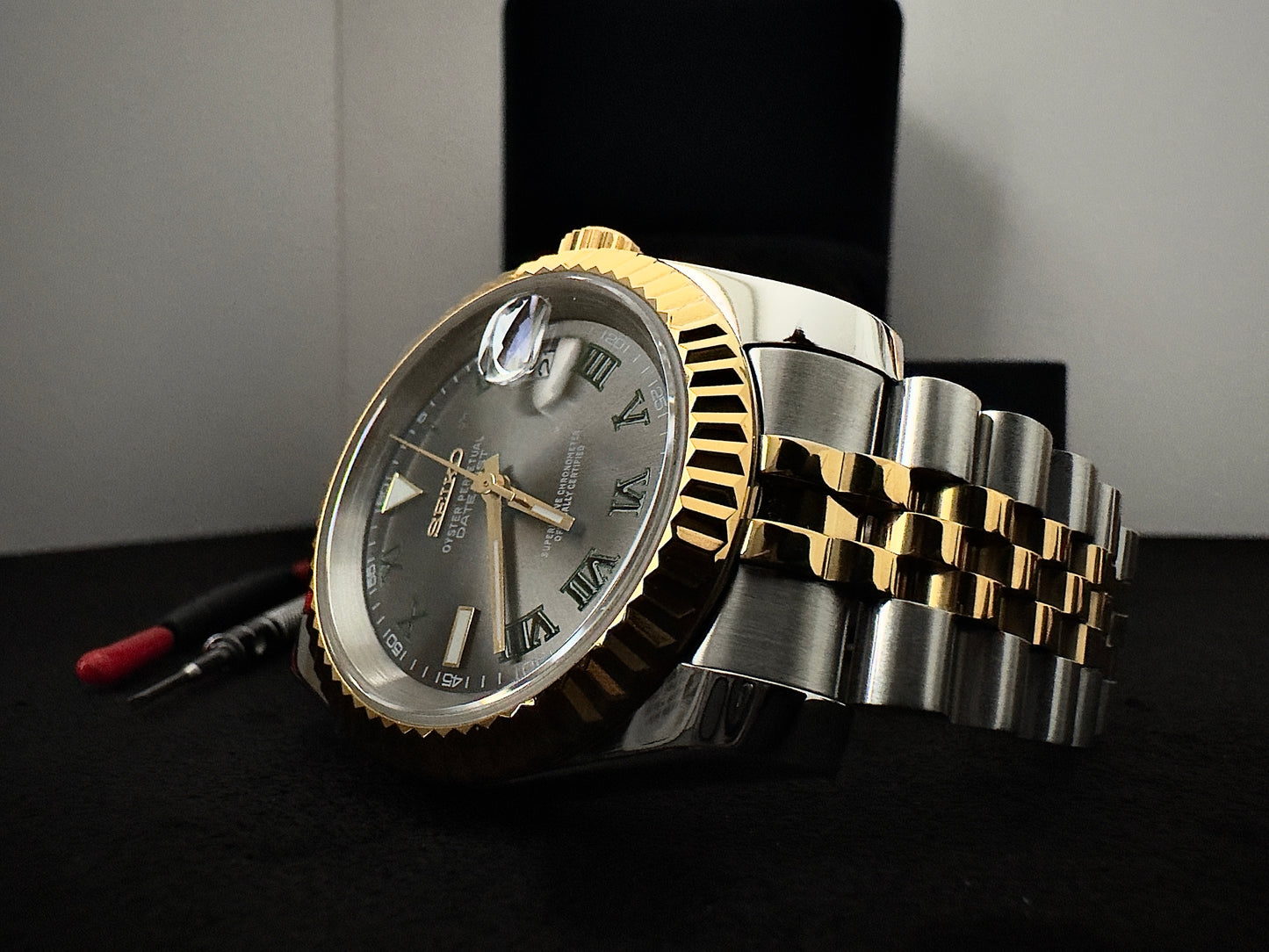 Seiko Roman Dial Datejust | Wolf Grey (Two-Tone Gold)