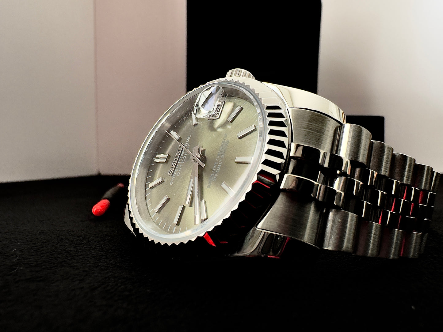 Seiko Single Hour Datejust | Olive (Silver)