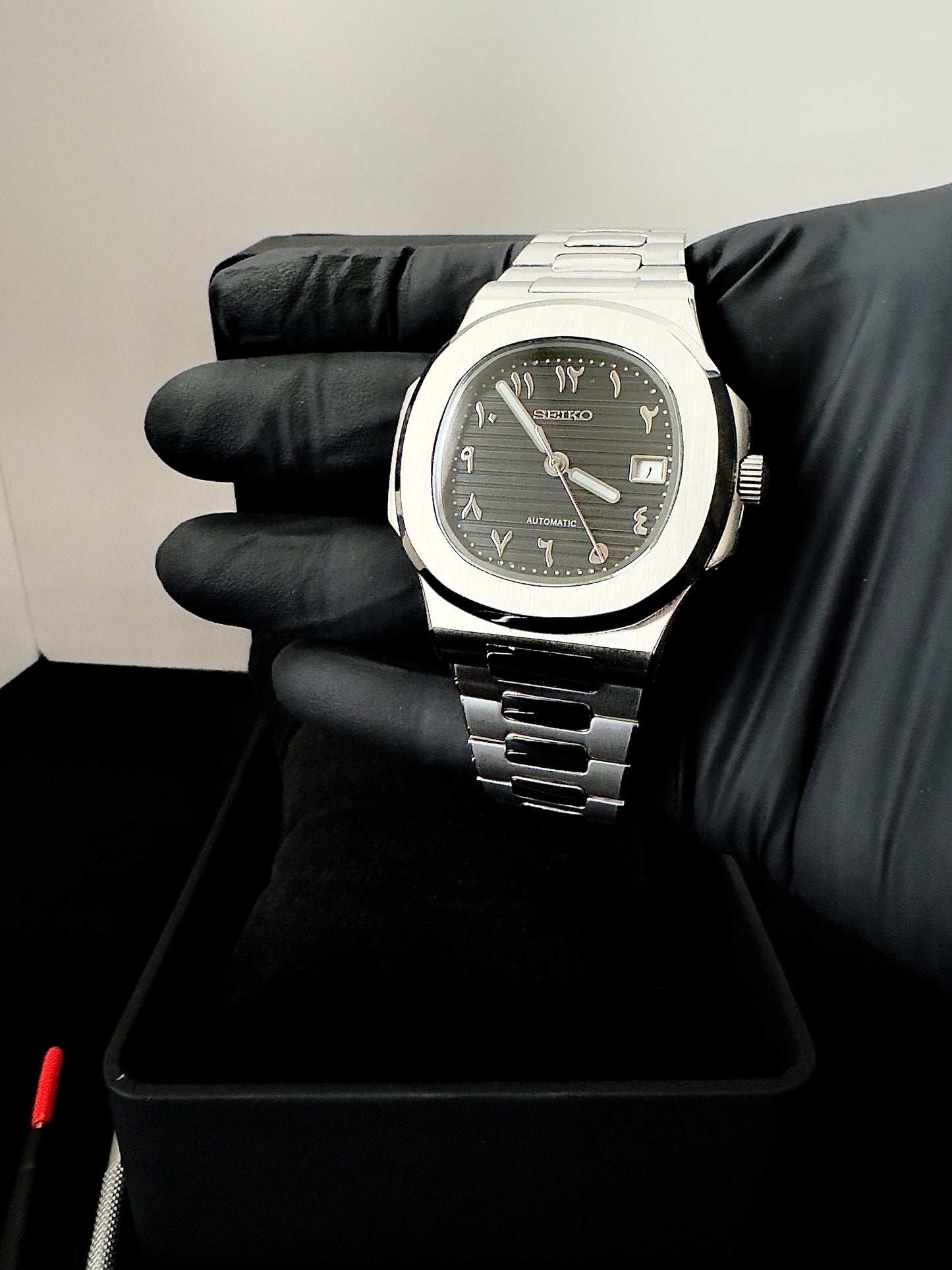 Seiko Arabic Dial Nautilus | Black (Silver)