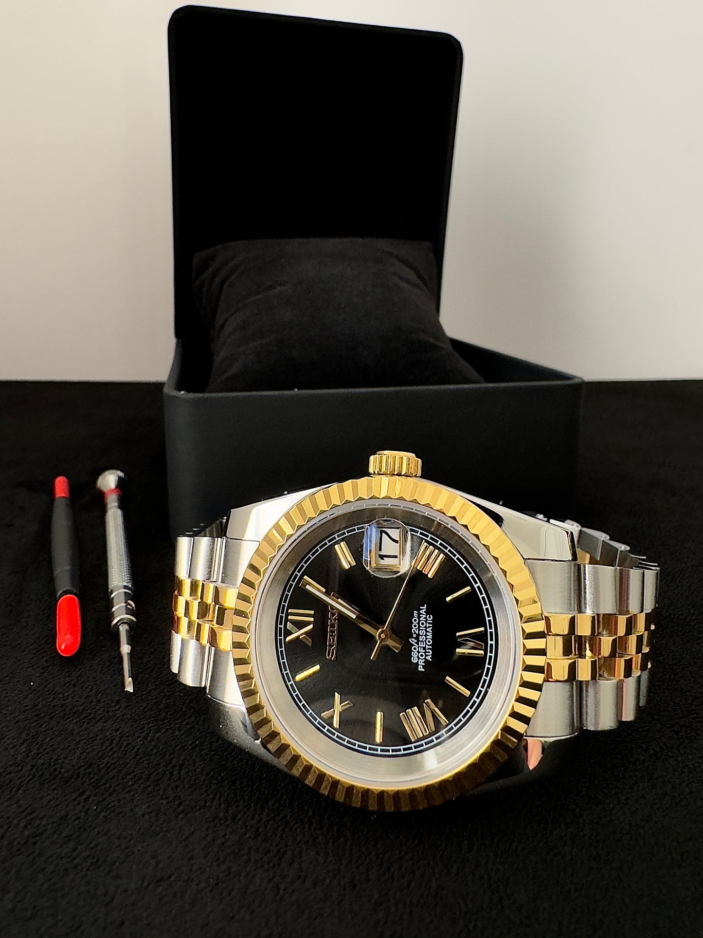 Seiko Roman Dial Datejust | Black (Two-Tone Gold)