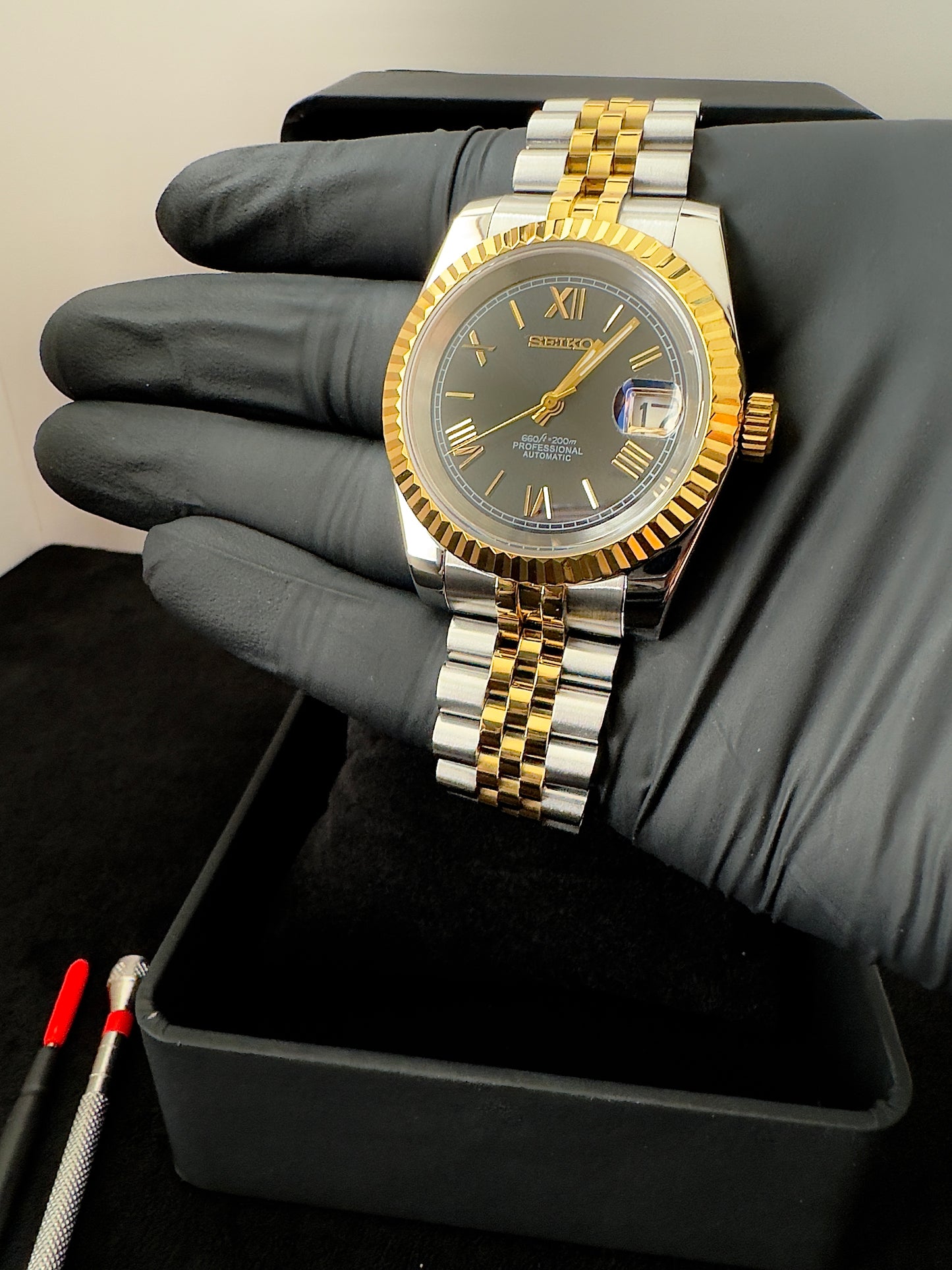 Seiko Roman Dial Datejust | Black (Two-Tone Gold)