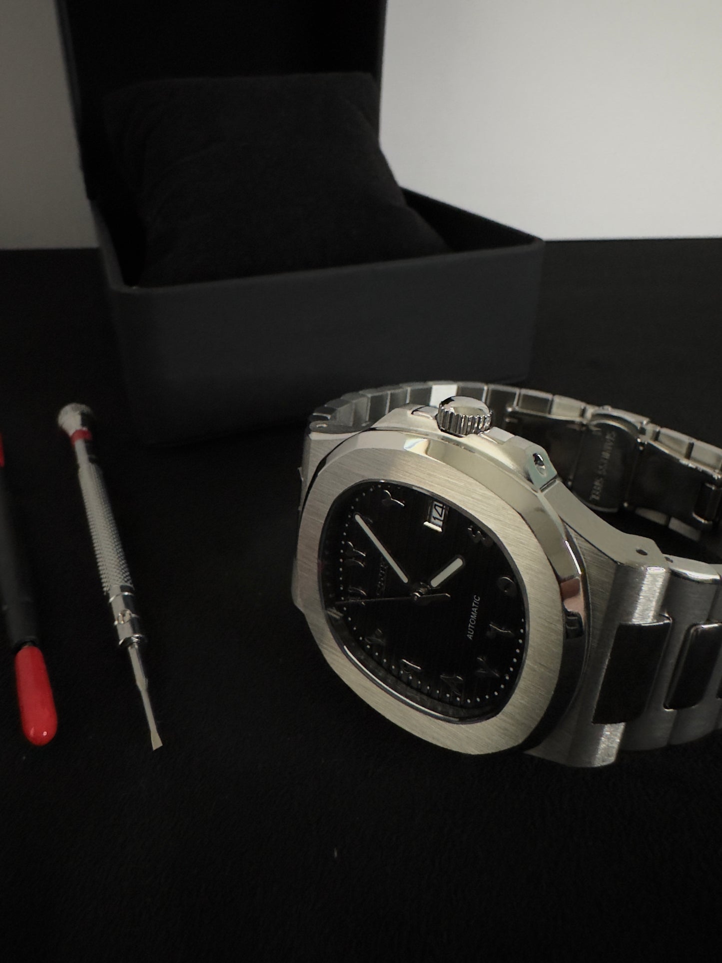 Seiko Arabic Dial Nautilus | Black