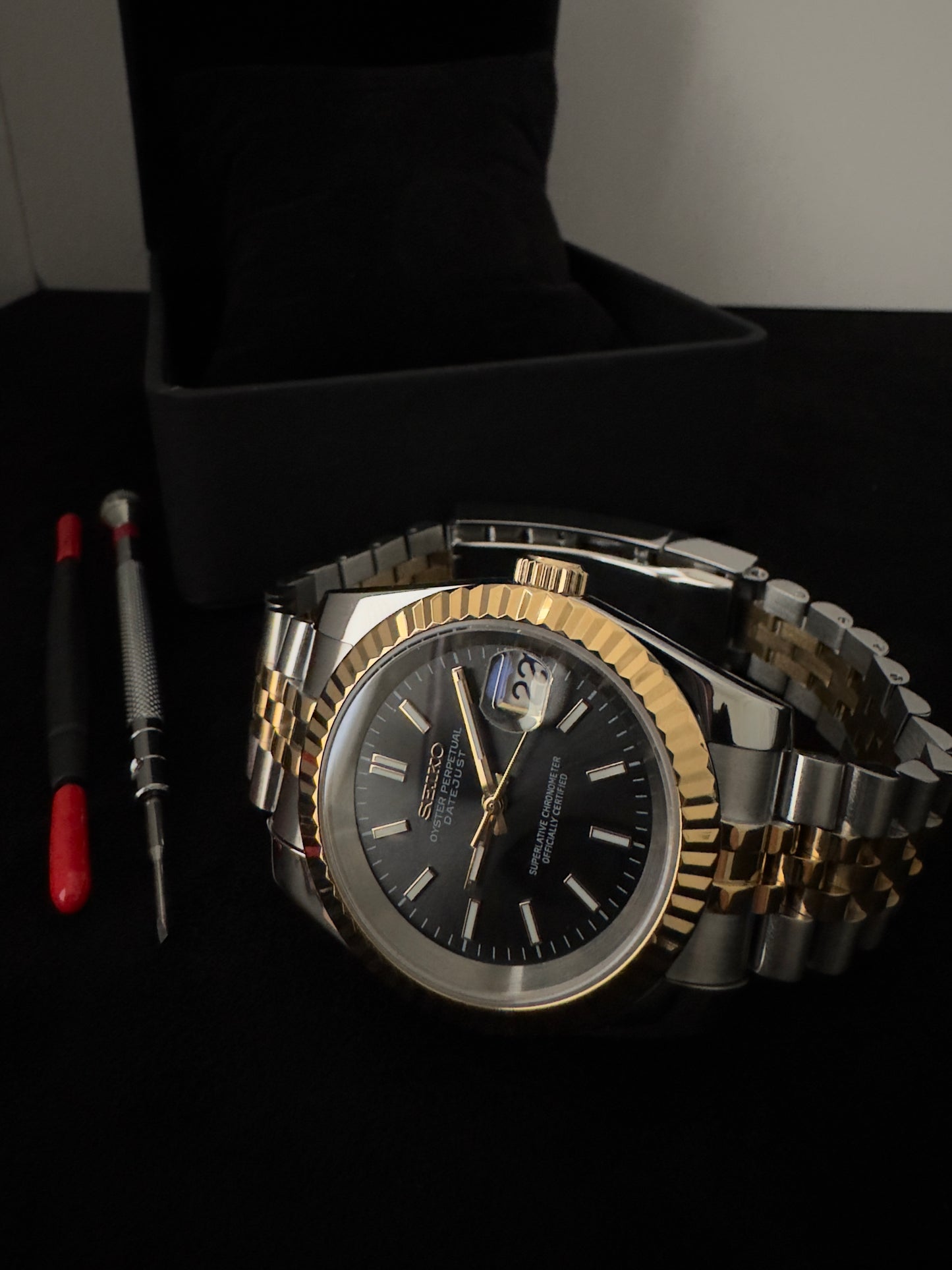 Seiko Single Hour Datejust | Stone Grey (Two-Tone Gold)