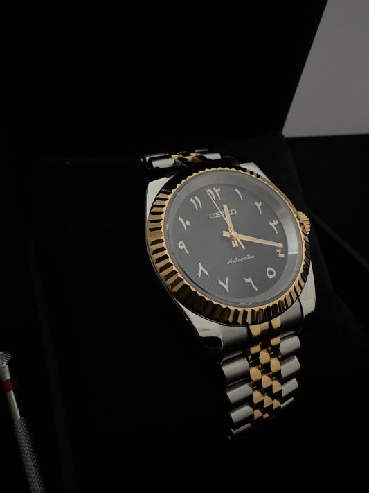 Seiko Arabic Dial Dateless | Black (Two-Tone Gold)