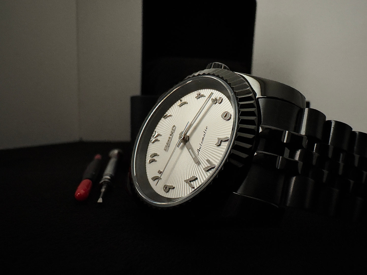 Seiko Arabic Dial Dateless | Panda (Black)