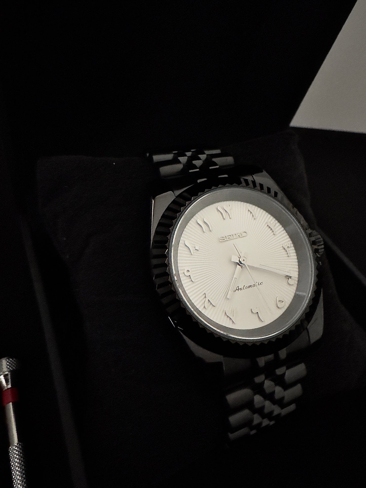 Seiko Arabic Dial Dateless | Panda (Black)