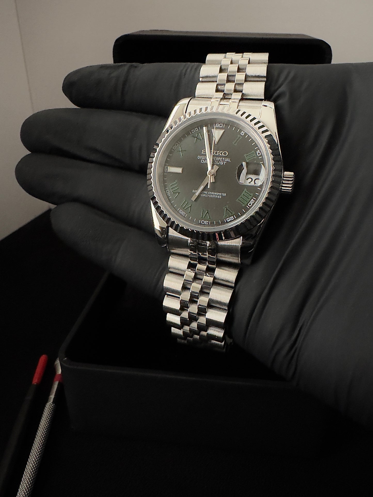 Seiko Roman Dial Datejust | Stone Grey (Silver)
