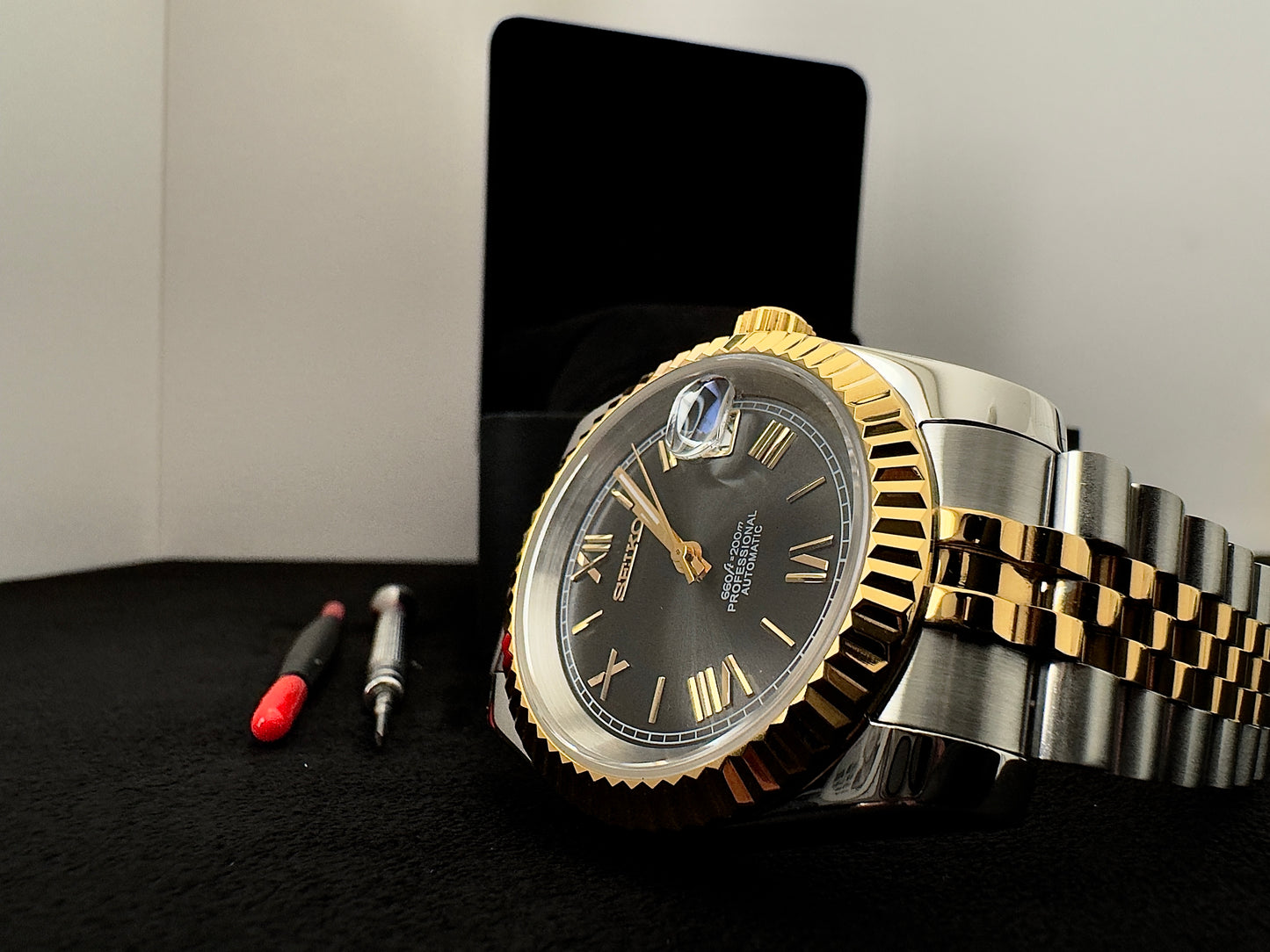 Seiko Roman Dial Datejust | Black (Two-Tone Gold)