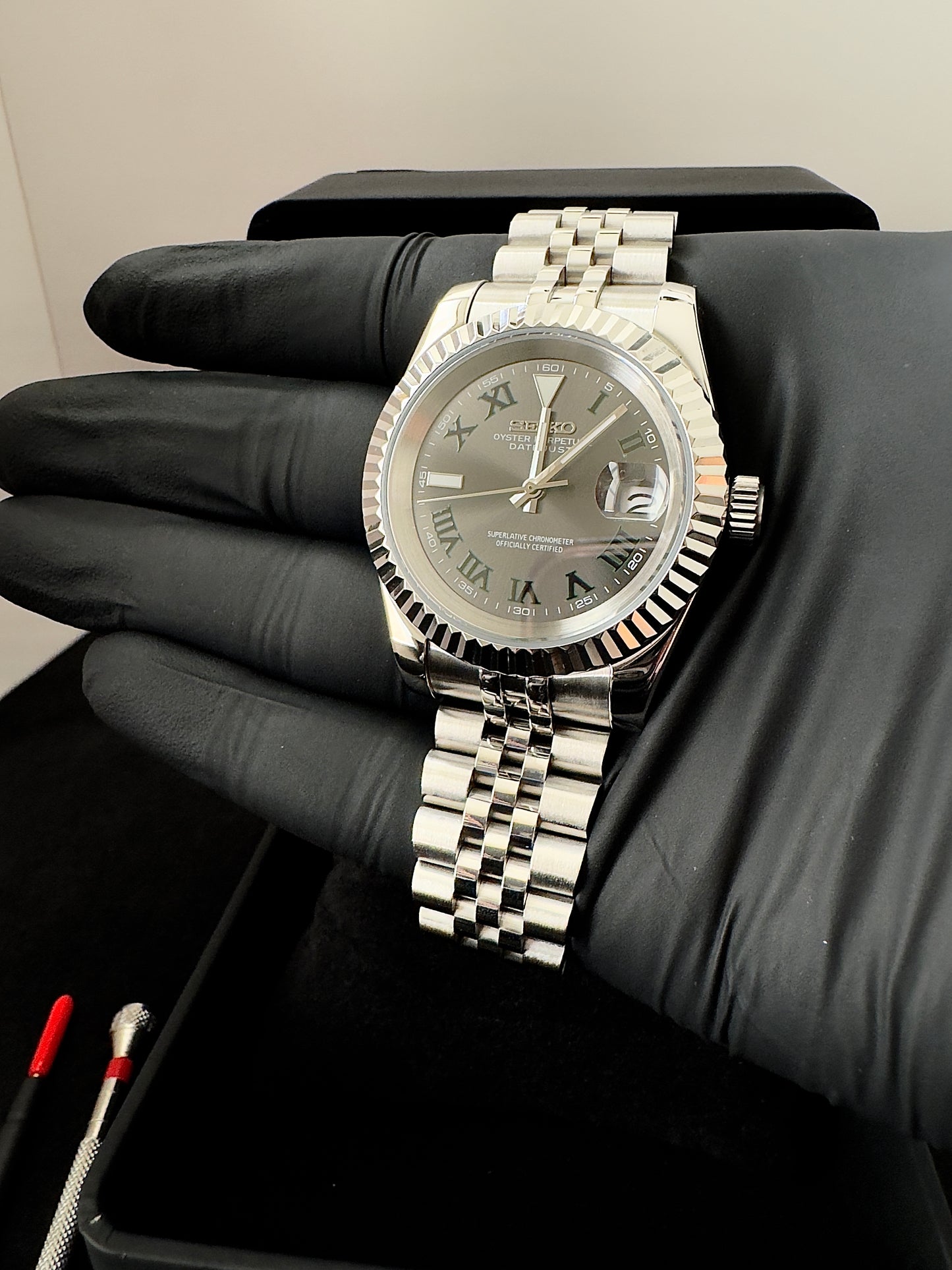Seiko Roman Dial Datejust | Wolf Grey (Silver)